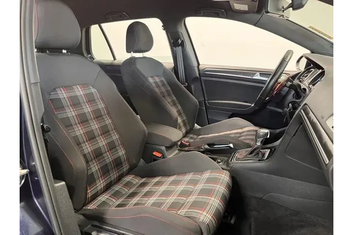 $21416 : Volkswagen Golf GTI 2019 S 4 image 10