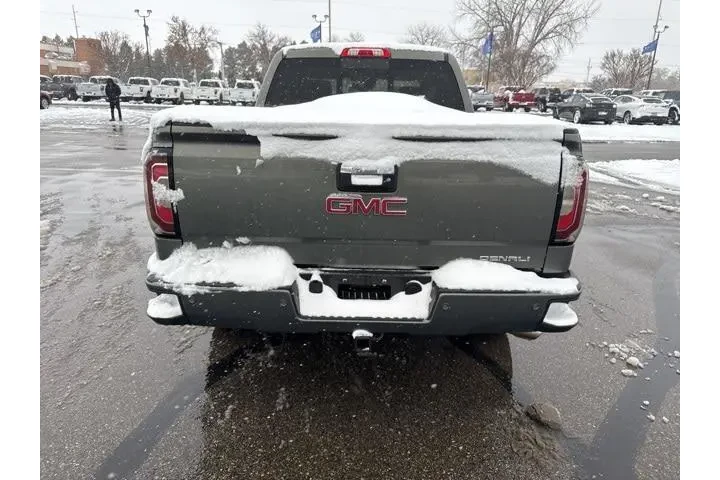 $33000 : GMC Sierra 1500 2018 4x4 Den image 7