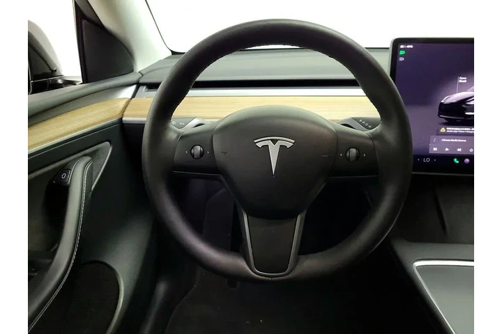 $37998 : Tesla Model Y 2025 Long Rang image 10
