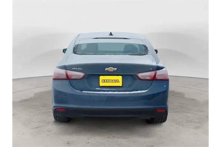 $20988 : Chevrolet Malibu 2024 LT 4dr image 4