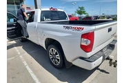 $34490 : Toyota Tundra 2021 4x4 SR5 4 thumbnail
