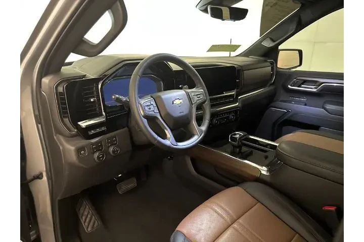 $52250 : Chevrolet Silverado 1500 202 image 6