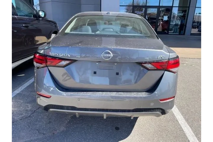 $17208 : Nissan Sentra 2024 SV 4dr Se image 6