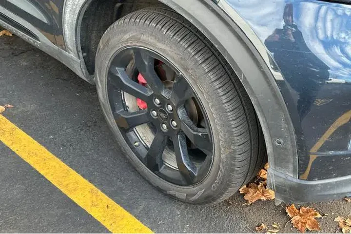 $33995 : Ford Explorer 2022 AWD ST 4d image 6