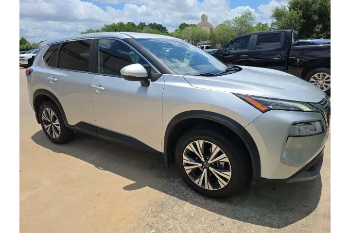 $18773 : Nissan Rogue 2022 SV 4dr Cro image 2