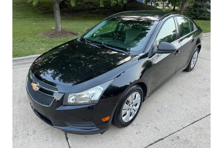 $4497 : 2012 Cruze LS image 1