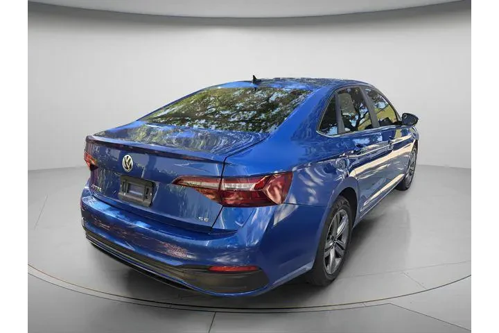 $19900 : Volkswagen Jetta 2024 SE 4dr image 5