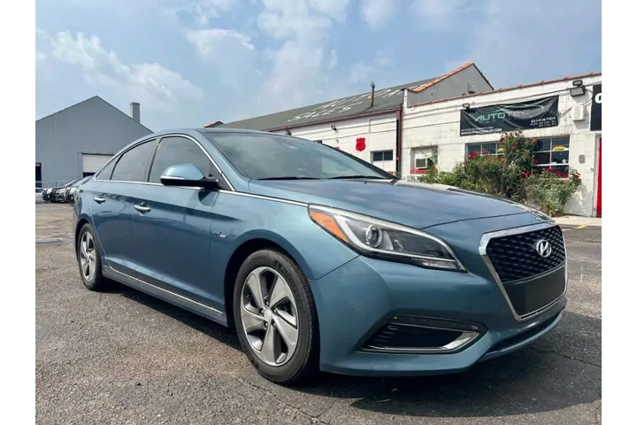 $12945 : 2016 Sonata Hybrid Limited image 4