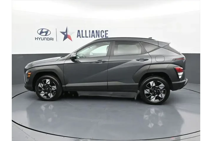 $23900 : Hyundai KONA 2024 AWD SEL 4d image 4