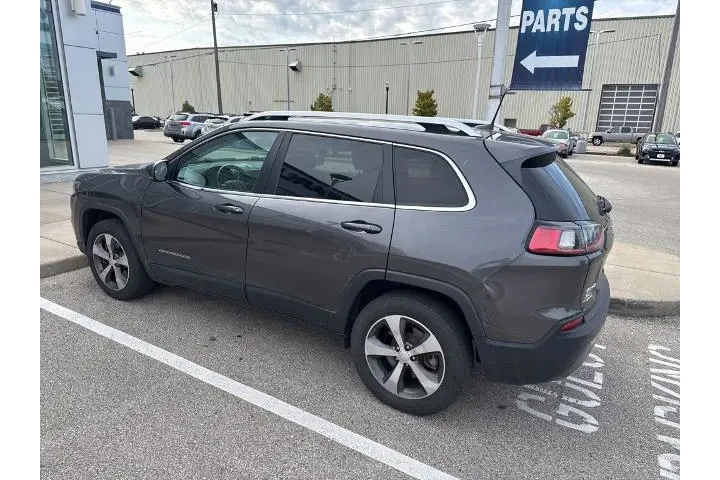$14000 : Jeep Cherokee 2020 4x4 Limit image 8
