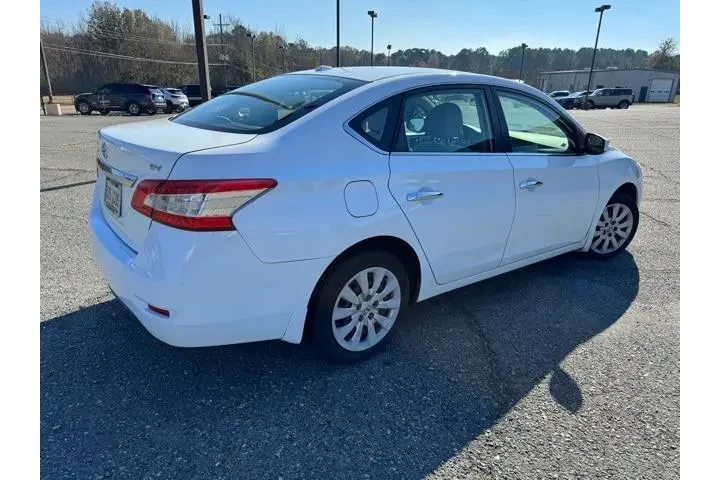 $8444 : Nissan Sentra 2015 S 4dr Sed image 4