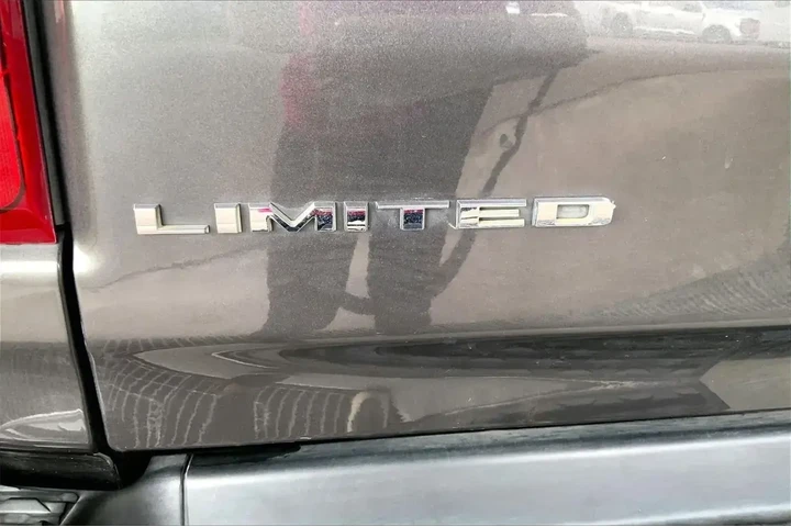 $35991 : Ram 1500 2020 4x4 Limited 4d image 8