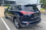 $21999 : PRE-OWNED 2018 TOYOTA RAV4 LE thumbnail