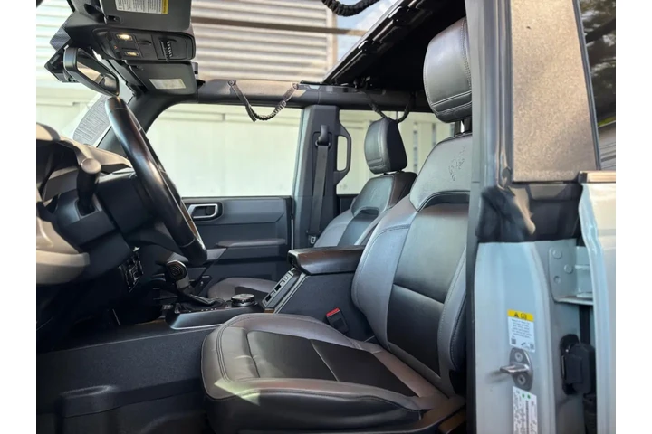 2022 Bronco Black Diamond image 7