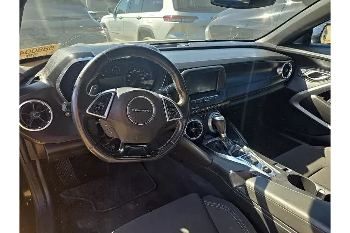 $21398 : Chevrolet Camaro 2020 LT 2dr image 7