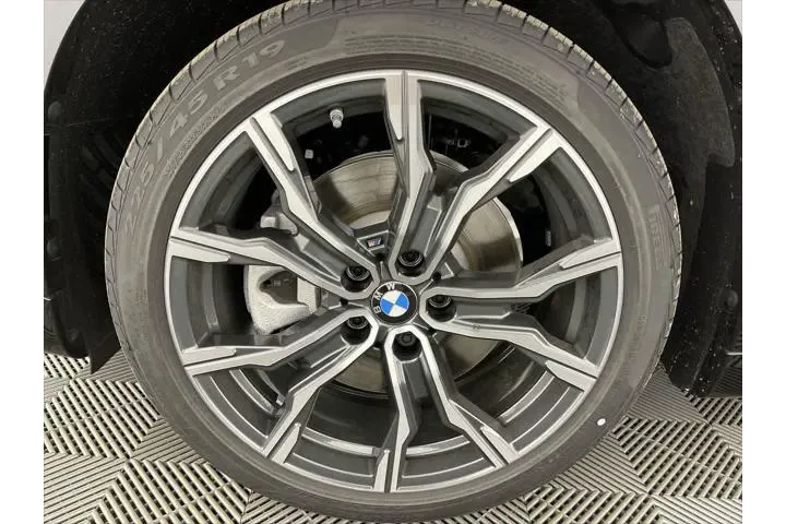 $27943 : BMW X1 2022 AWD xDrive28i 4d image 8