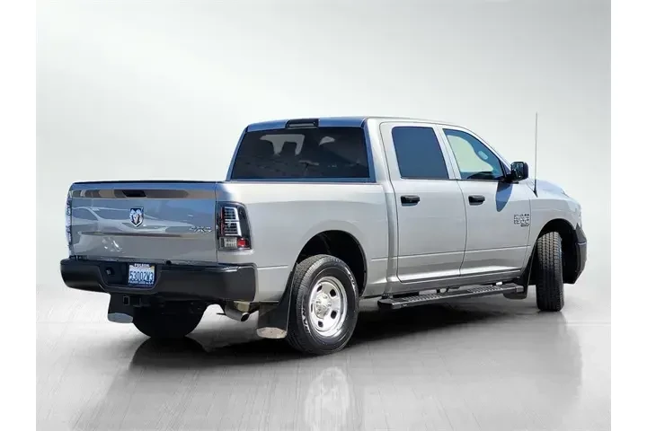 $28889 : Ram 1500 Classic 2023 4x4 Tr image 4