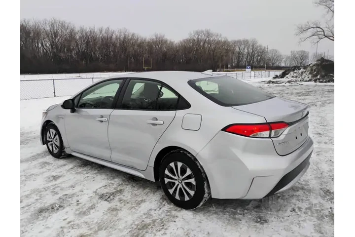 $16995 : 2021 Corolla Hybrid LE image 5