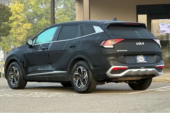 $17590 : Kia Sportage 2023 LX 4dr SUV image 6