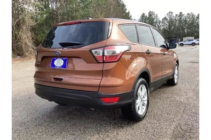 $10473 : Ford Escape 2017 S 4dr SUV image 5