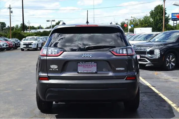 $20997 : Jeep Cherokee 2020 4x4 Latit image 4