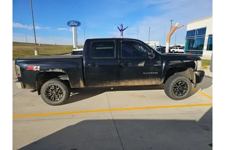 $14900 : Chevrolet Silverado 1500 201 image 2