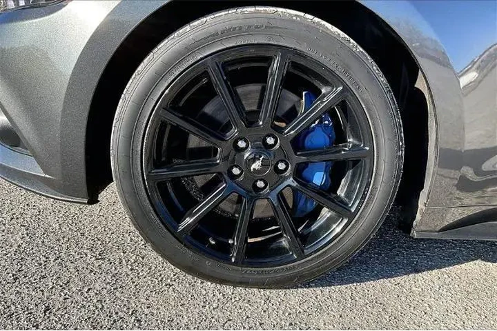 $25476 : Ford Mustang 2016 GT Premium image 8