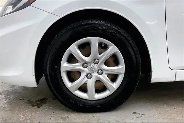 $6490 : Hyundai ACCENT 2012 GS 4dr H image 10