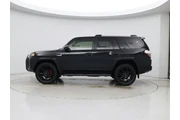 $37998 : Toyota 4Runner 2021 4x2 SR5 thumbnail