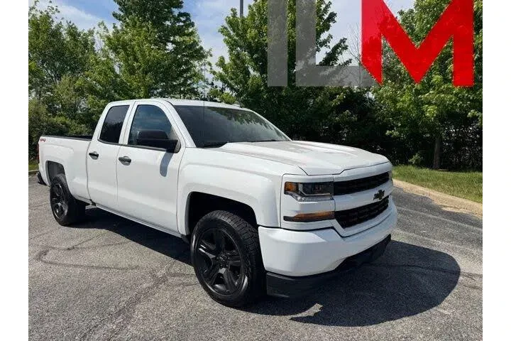 $25975 : Chevrolet Silverado 1500 201 image 1