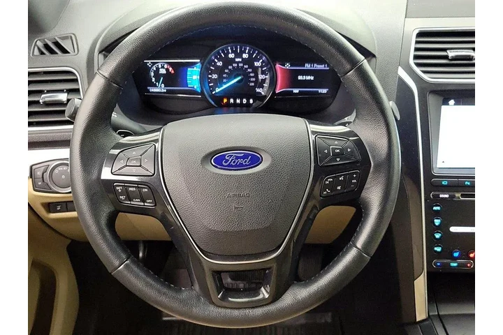 $23998 : Ford Explorer 2017 AWD Limit image 10