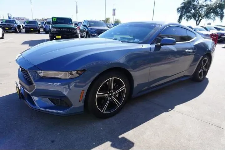 $37488 : Ford Mustang 2025 EcoBoost 2 image 3