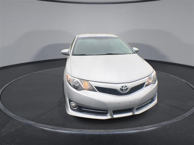 $17500 : PRE-OWNED 2013 TOYOTA CAMRY SE image 3