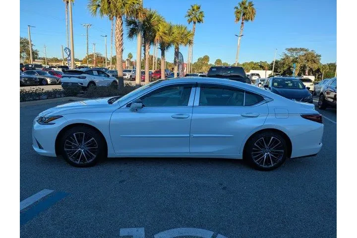 $37988 : Lexus ES 350 2023 4dr Sedan image 7