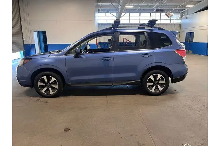 $16993 : Subaru Forester 2017 AWD 2.5 image 6