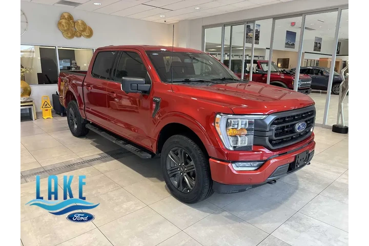 $37972 : Ford F-150 2023 4x4 XLT 4dr image 1
