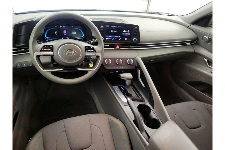 $16998 : Hyundai ELANTRA 2024 SE 4dr image 9