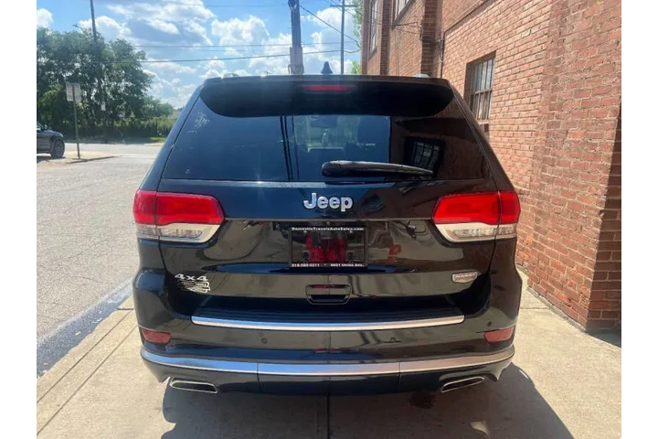 $14500 : 2015 Grand Cherokee Summit image 6