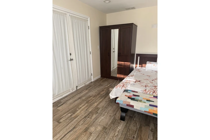 $850 : Rento Recamara image 3