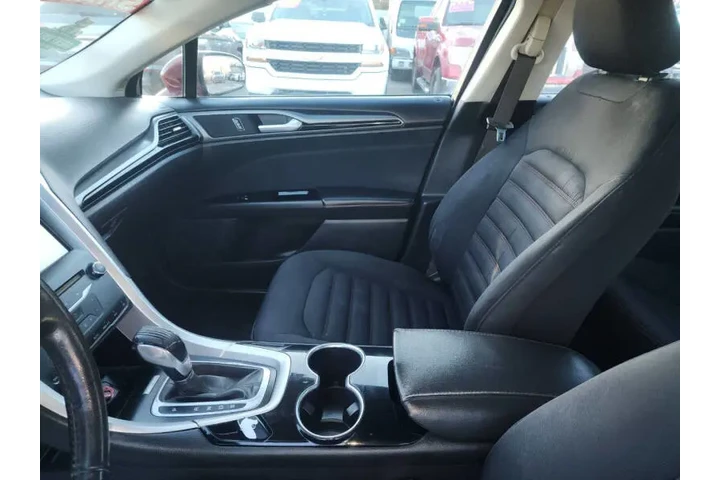 $8999 : 2015 Fusion SE image 10