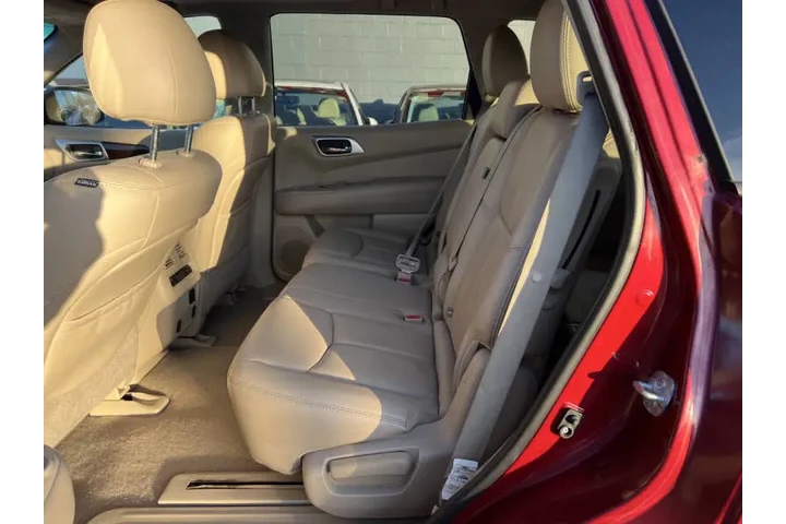 $7900 : 2014 Pathfinder SL image 9