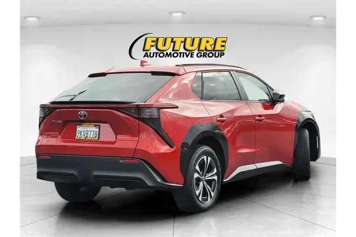 $21288 : Toyota bZ4X 2023 XLE 4dr Cro image 5