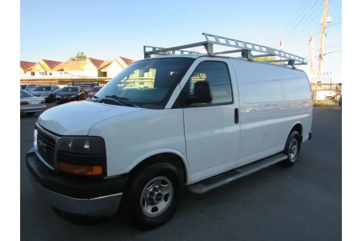 $11995 : 2018 GMC Savana 2500 image 8