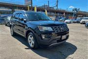 2016 Explorer XLT en Newark