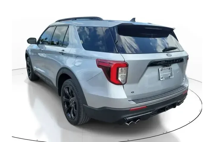 $39689 : Ford Explorer 2023 AWD ST 4d image 3