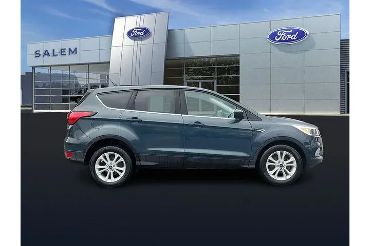 $13999 : Ford Escape 2019 SE 4dr SUV image 2