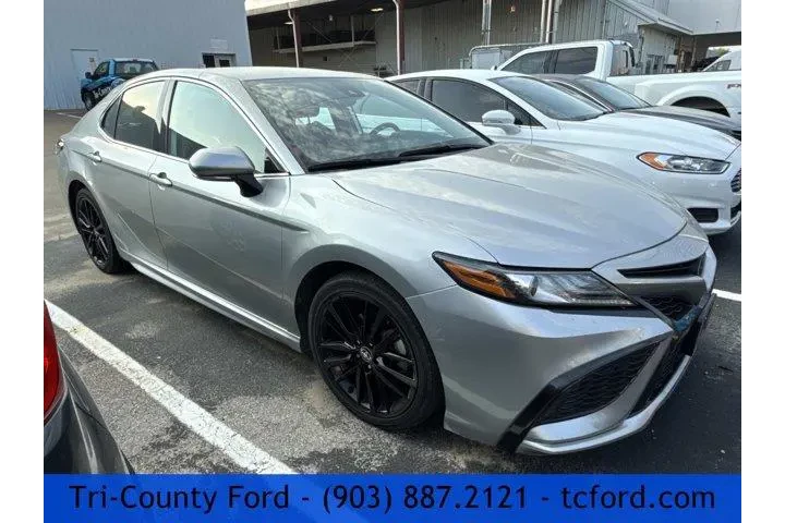 Toyota Camry 2023 XSE 4dr Se image 1