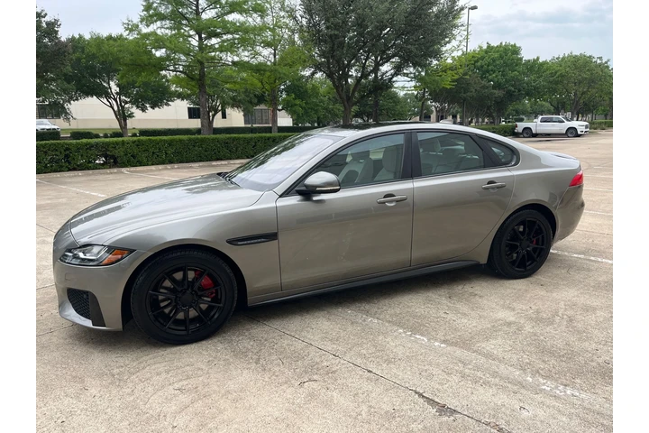 $18490 : 2017 XF S image 5