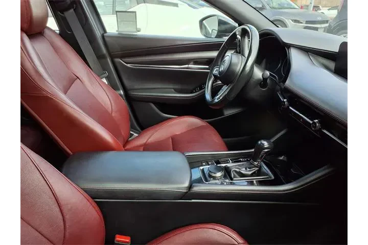 $22987 : Mazda Mazda3 Hatchback 2024 image 10