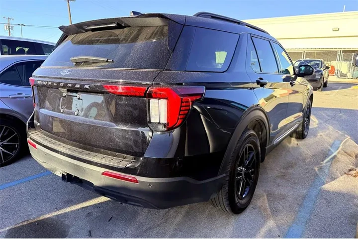 $39994 : Ford Explorer 2025 Active 4d image 5